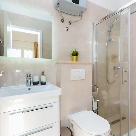 With Parking Space - 24167 Appartement Trogir