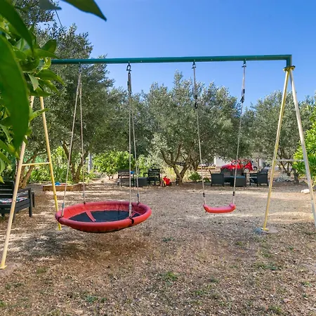 With Parking Space - 24167 Τρογκίρ