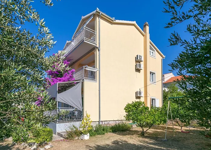 Appartement With Parking Space - 24167 *